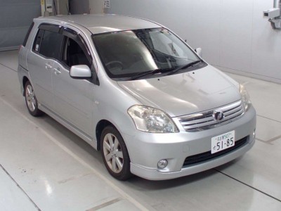 Toyota Raum 2003-2011г.в.
